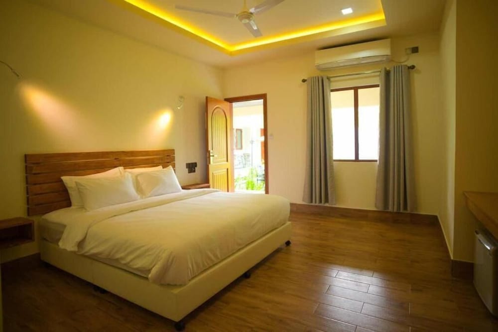 Фото Tiger Shark Residence