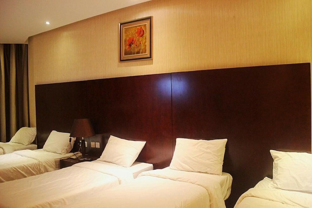 Фото Land Premium 1