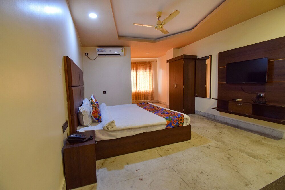 Фото Fabhotel Red Rose