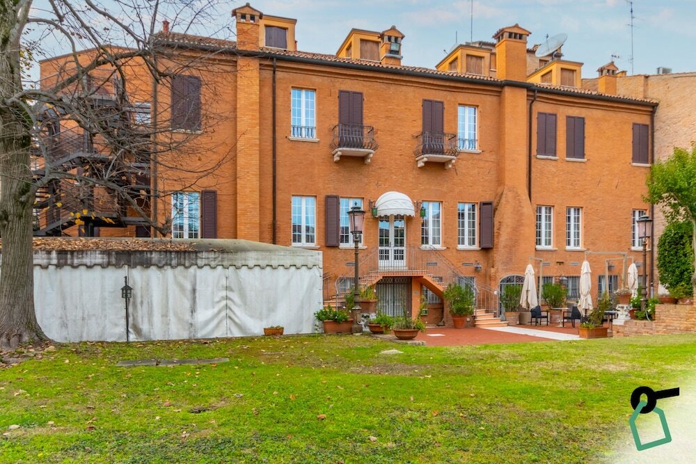 Фото Hotiday Hotel Ferrara