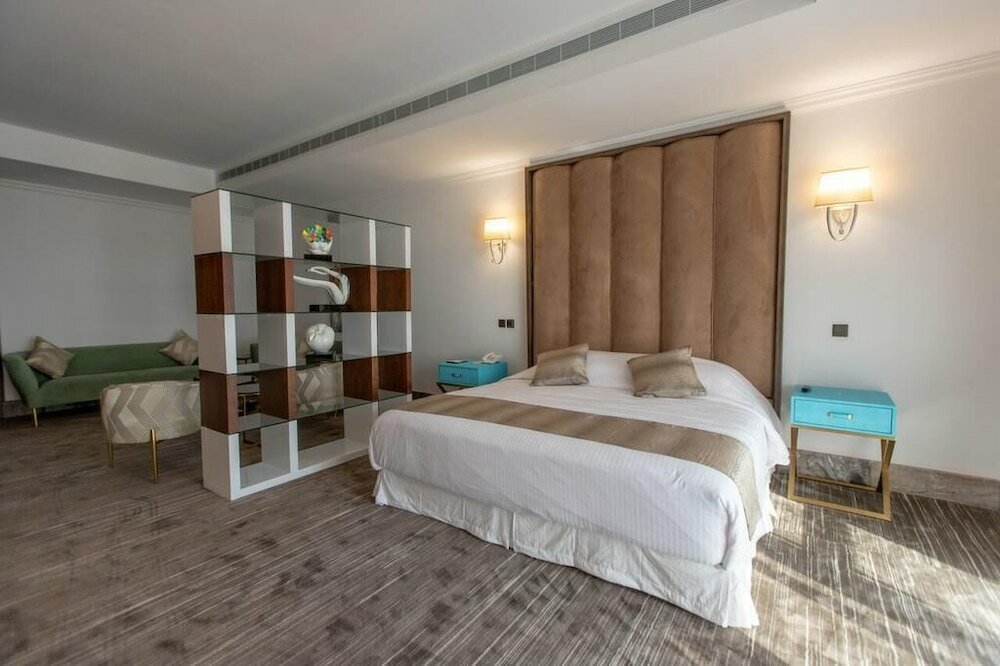 Фото Al Ammariah Hills Resort