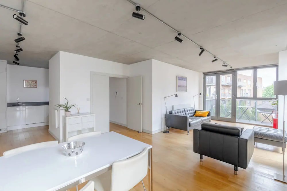 Фото Beautiful & Bright 2bd Flat - Dalston!