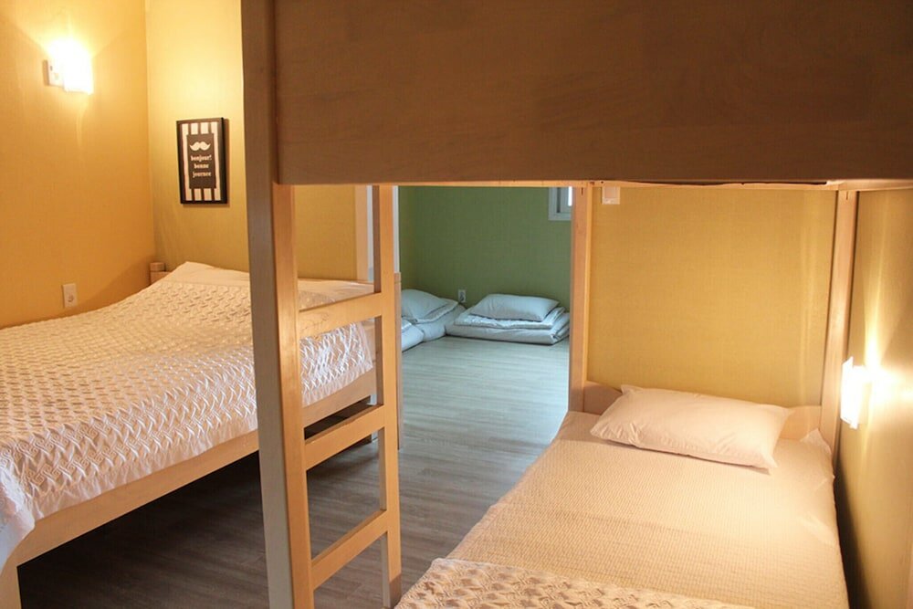 Фото Yeosu Hi and J Guest House