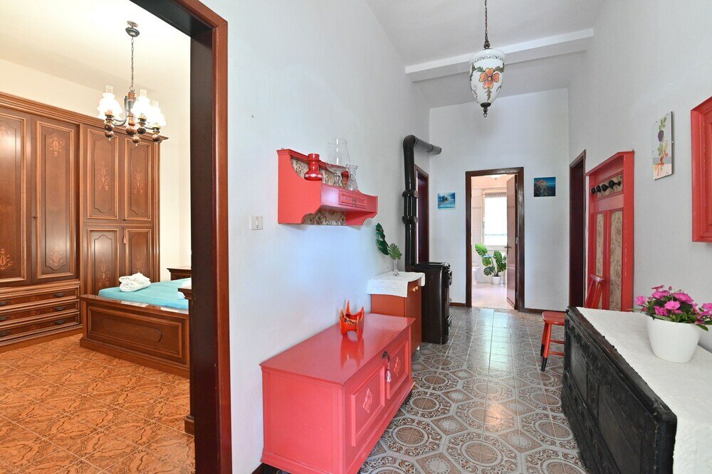 Фото IzzHome Colonial