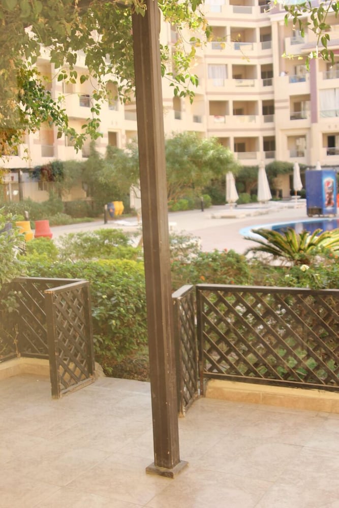 Фото Florenza Khamsin