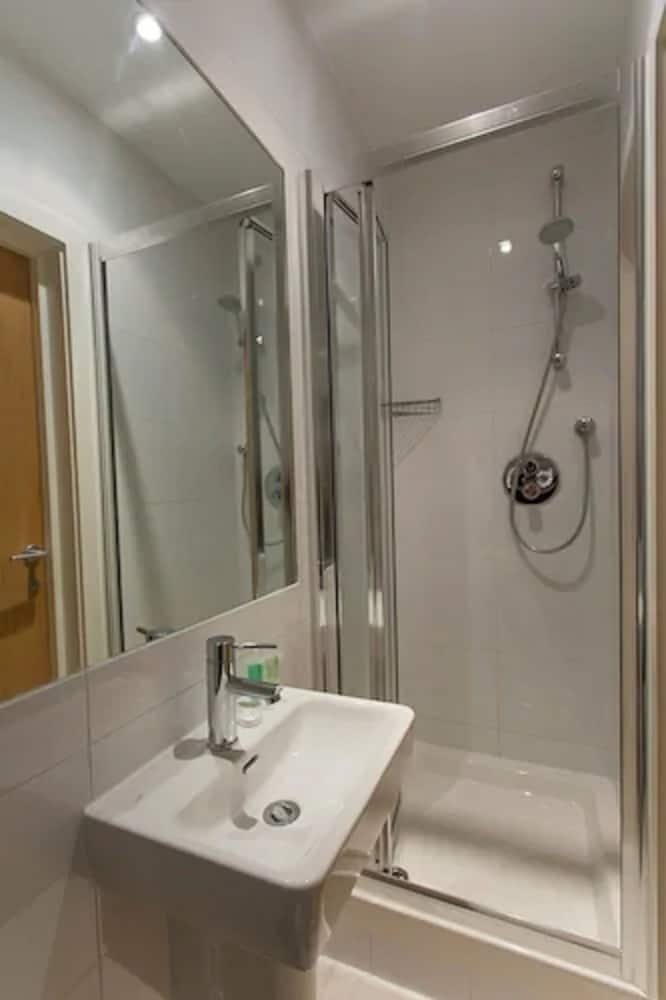 Фото Notting Hill Serviced Apartments