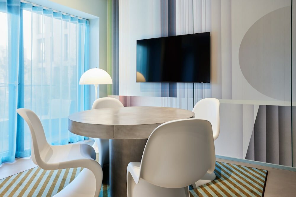 Фото Kirk Suites