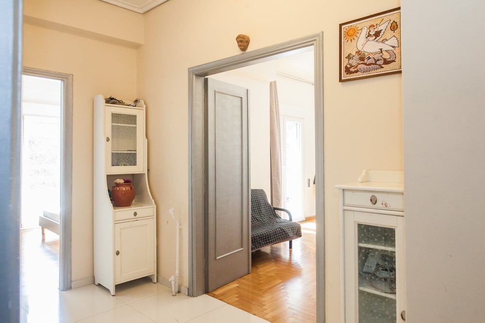 Фото Amazing apartment at Exarcheia