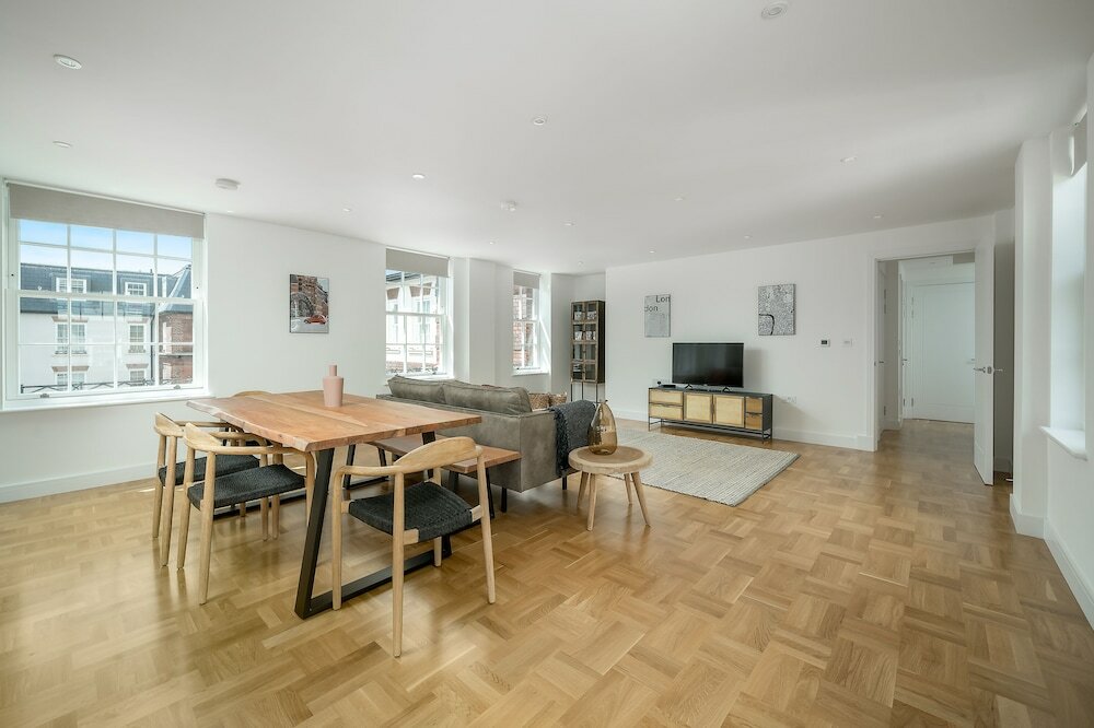 Фото Altido Spectacular 3-Bed Flat Near Holland Park