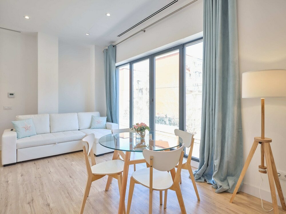 Фото Paseo Suites Hotel