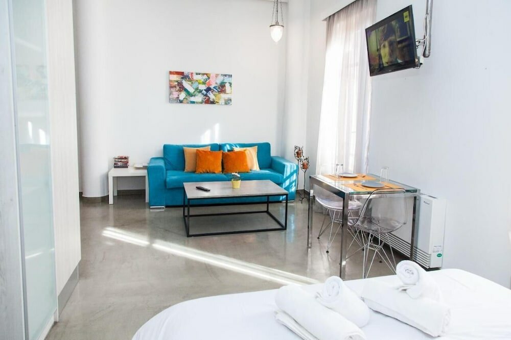 Фото Beautiful Apt. close to Monastiraki