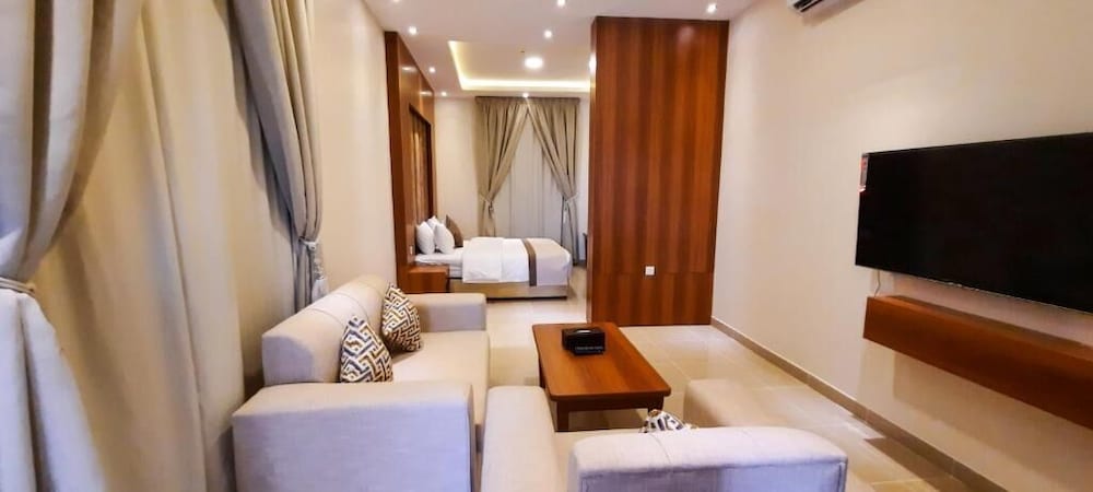 Фото Al Muteb Suites Al Yarmouk
