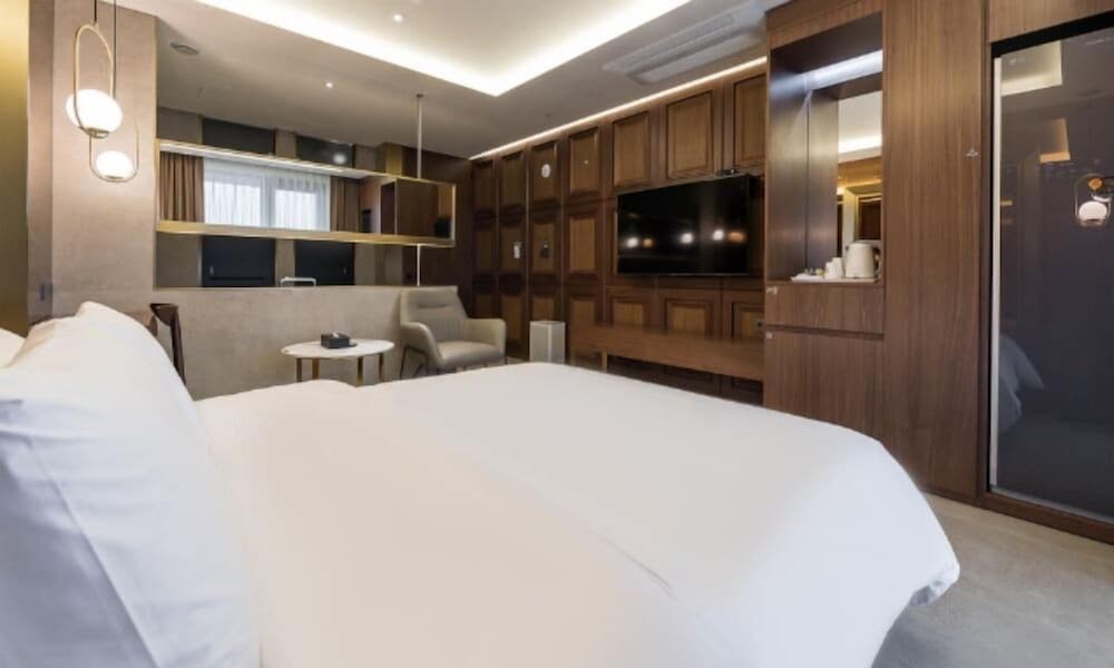 Фото Uiwang Hotel Mayotte