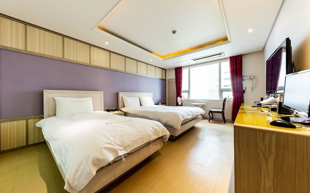 Фото Yeosu Hotel Provence