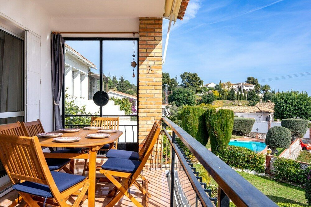 Фото Townhouse with Sea View in Benalmadena Ref 116