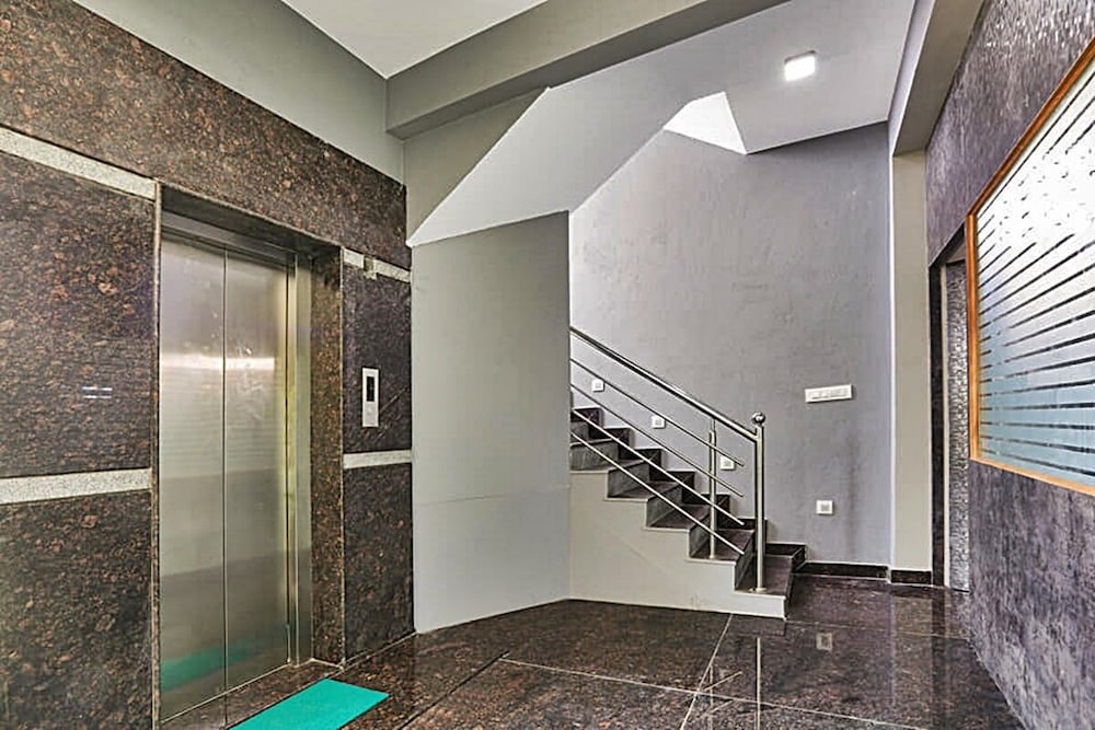 Фото Gateway Suites