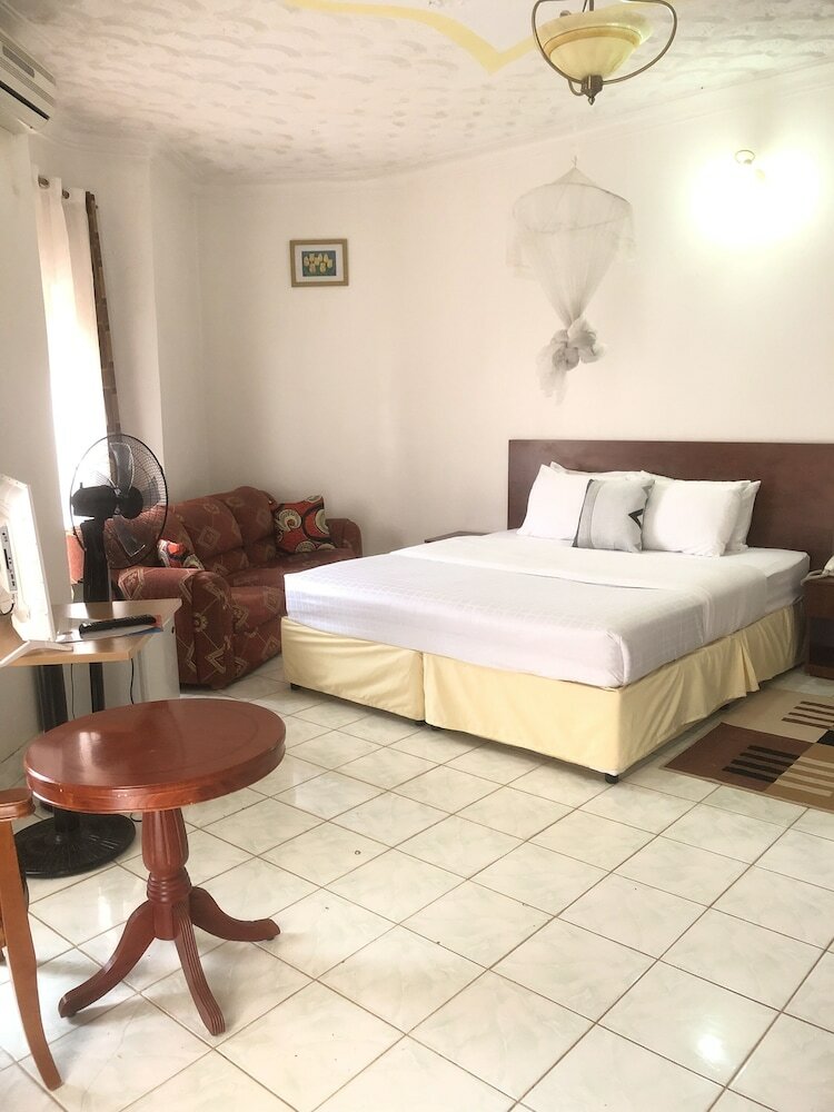 Фото Romalo Guesthouse