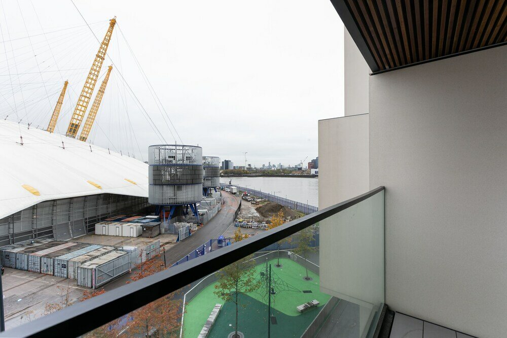Фото London Greenwich Luxury Apartment O2