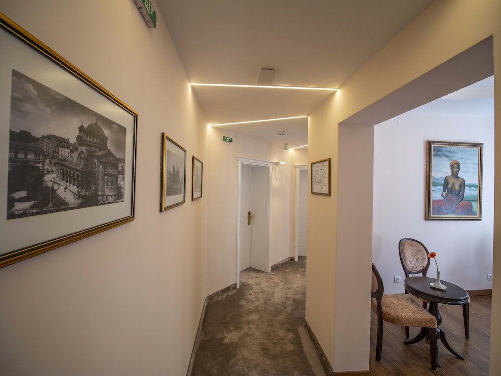 Фото The Moon Boutique Hotel