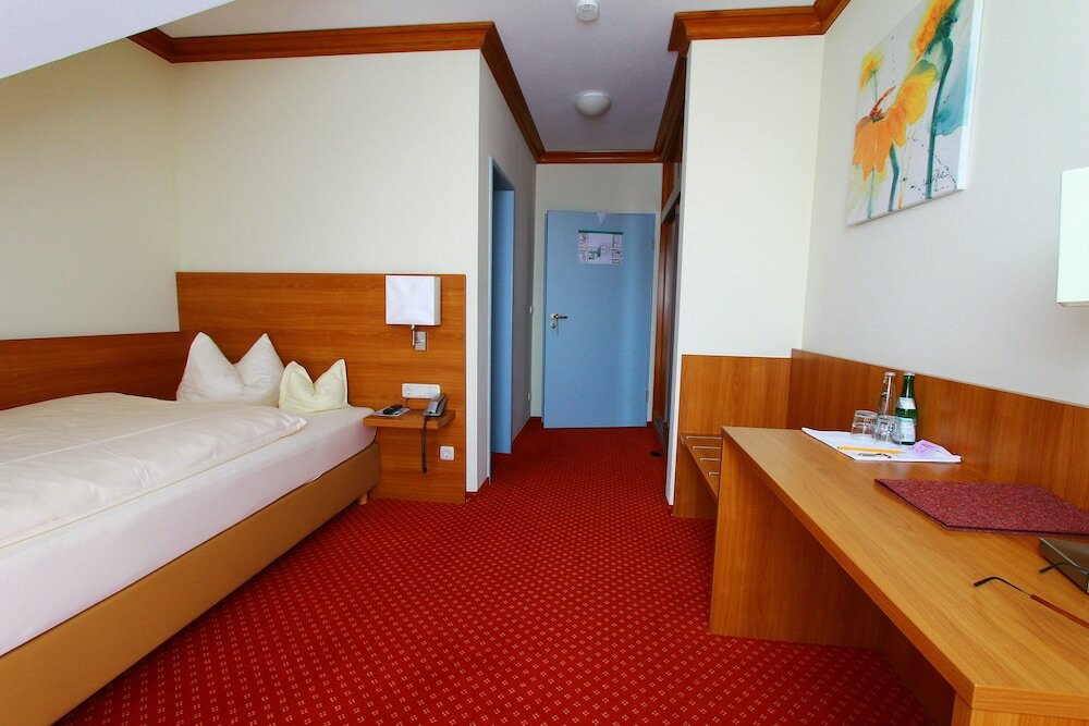 Фото Abasto Hotel Eichenau