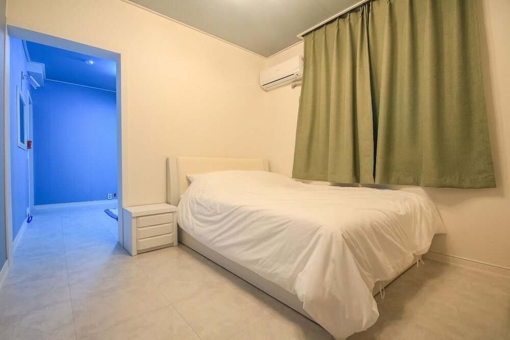 Фото Yeosu Party Motel and Guest House