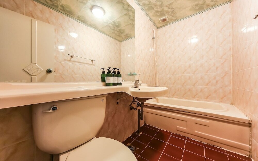 Фото Pohang Yeongildae Day Stay