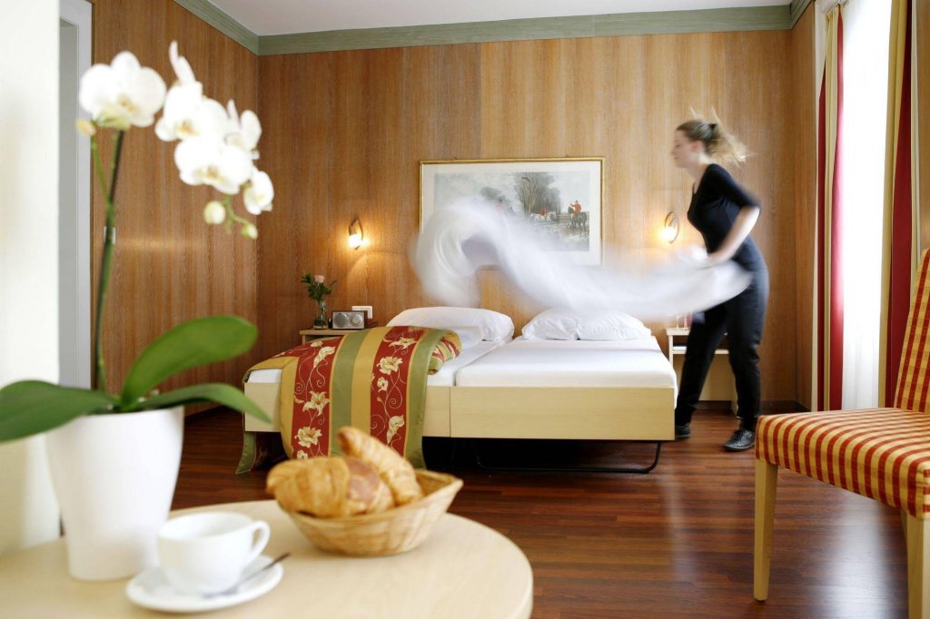 Фото Hotel de la Paix