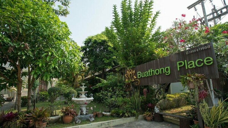 Гостиница Buathong Place
