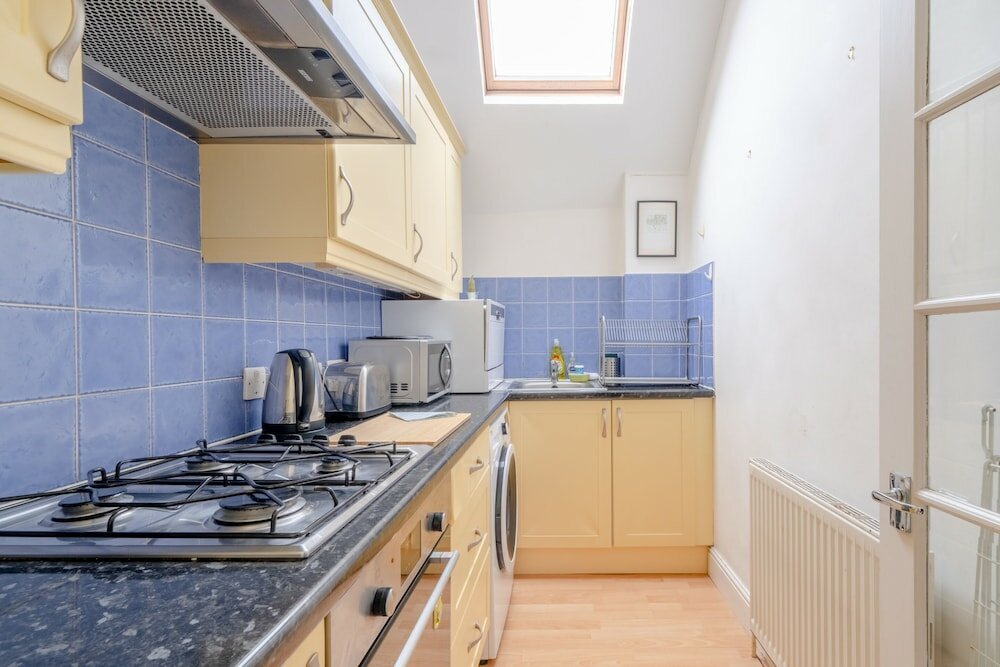 Фото Inviting 1bd Flat With Lovely Balcony - Willesden