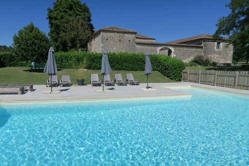 Гостиница Chambres d'hôtes Canel в Вильневе-сюре-Ло