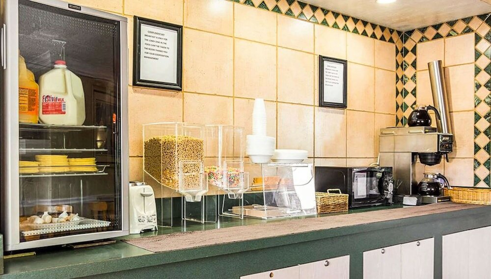 Фото Magnuson Hotel Little Rock South