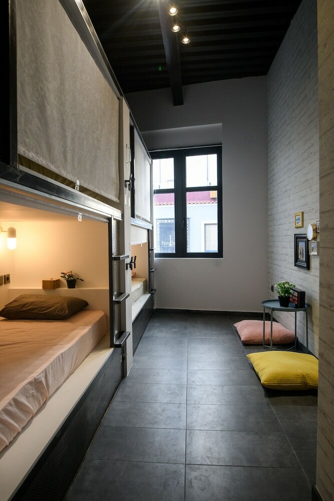 Фото Iconic Athens Hostel