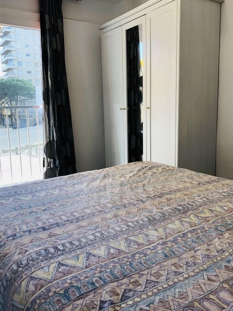 Фото Apartamento frente a la playa de Platja d’Aro