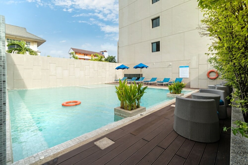 Фото Patong Bay Residence