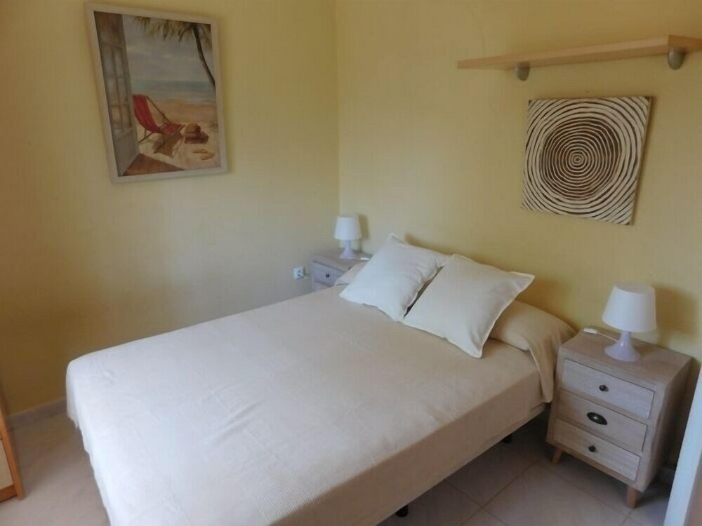 Фото Bungalow EN residencial con piscina