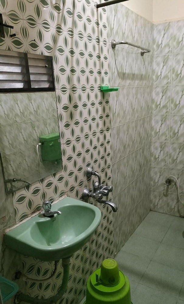 Фото Hotel Barnabas Homestay