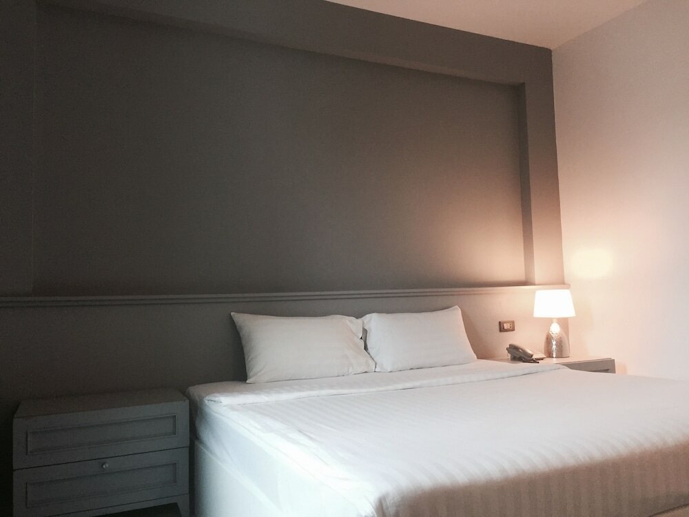 Фото Hatyai Holiday Hotel