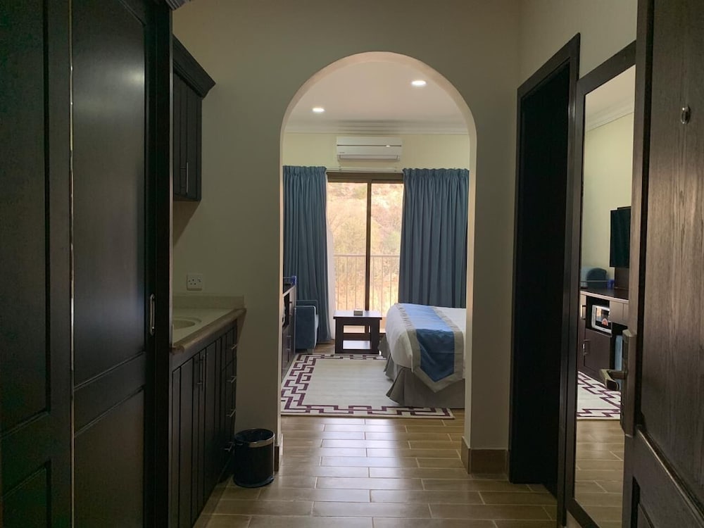 Фото Kyan Shada Albaha