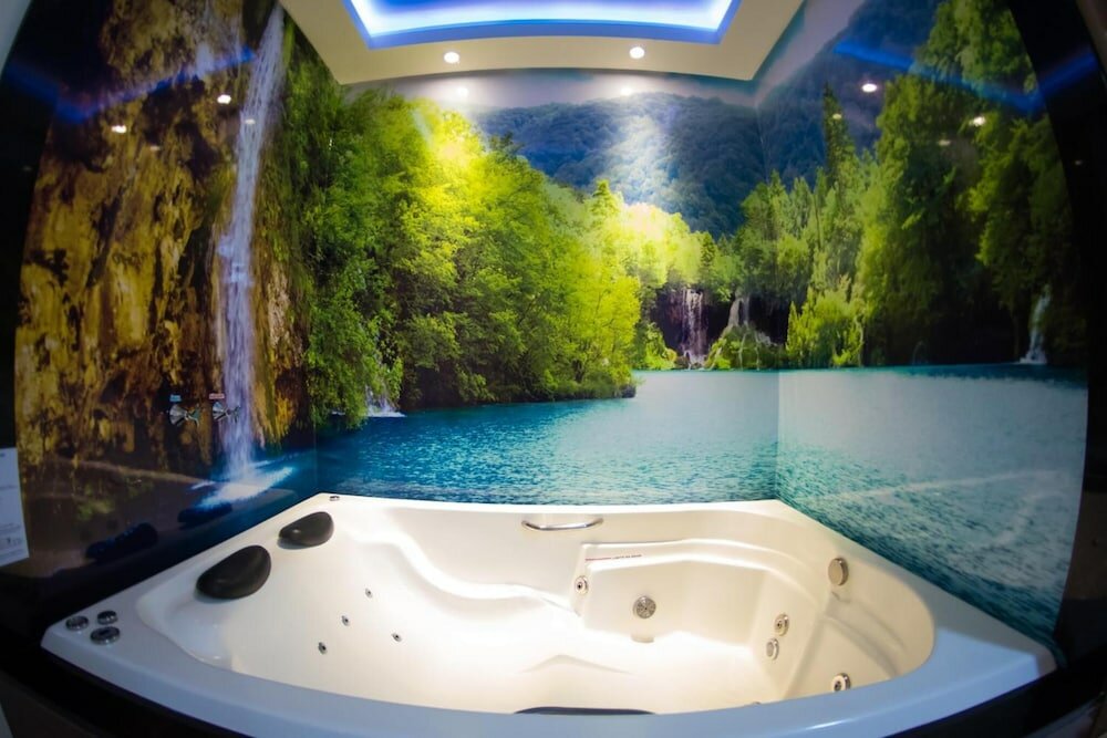 Фото Hotel Tito's