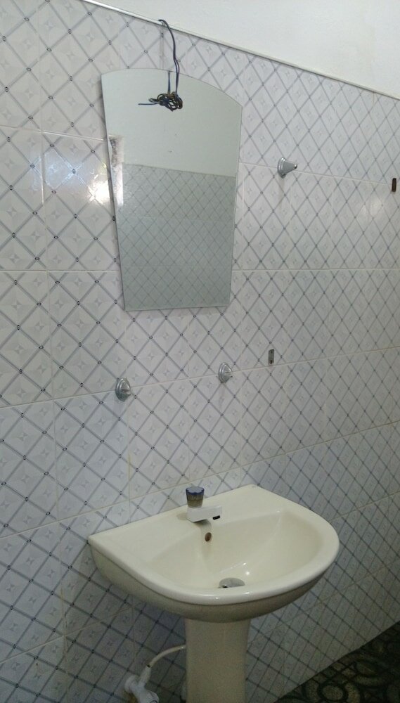 Фото Hangloose Arugambay