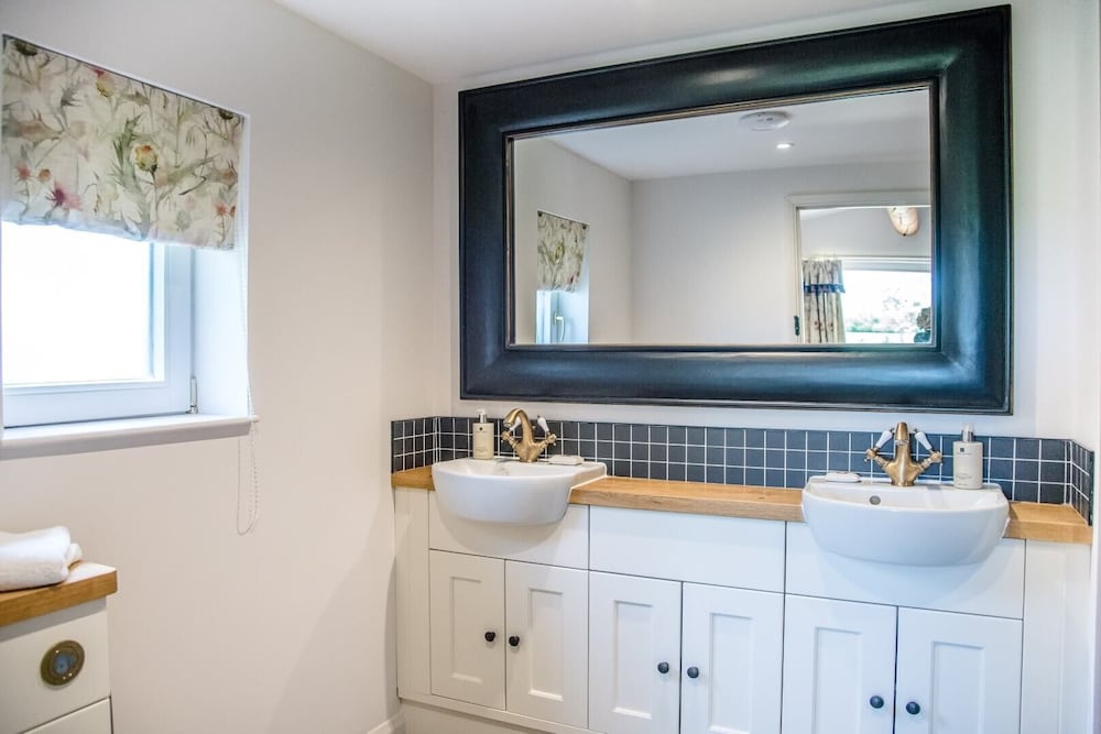 Фото Magnolia, Kingfishers