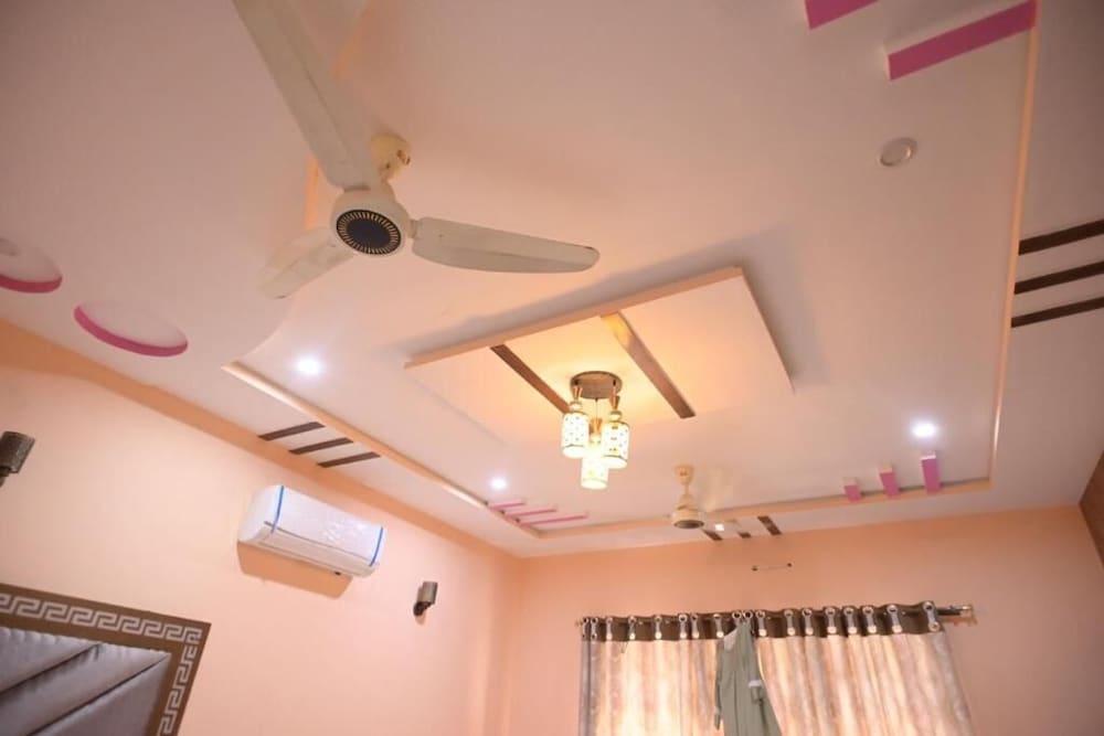 Фото Hotel Shaheen Continental Multan