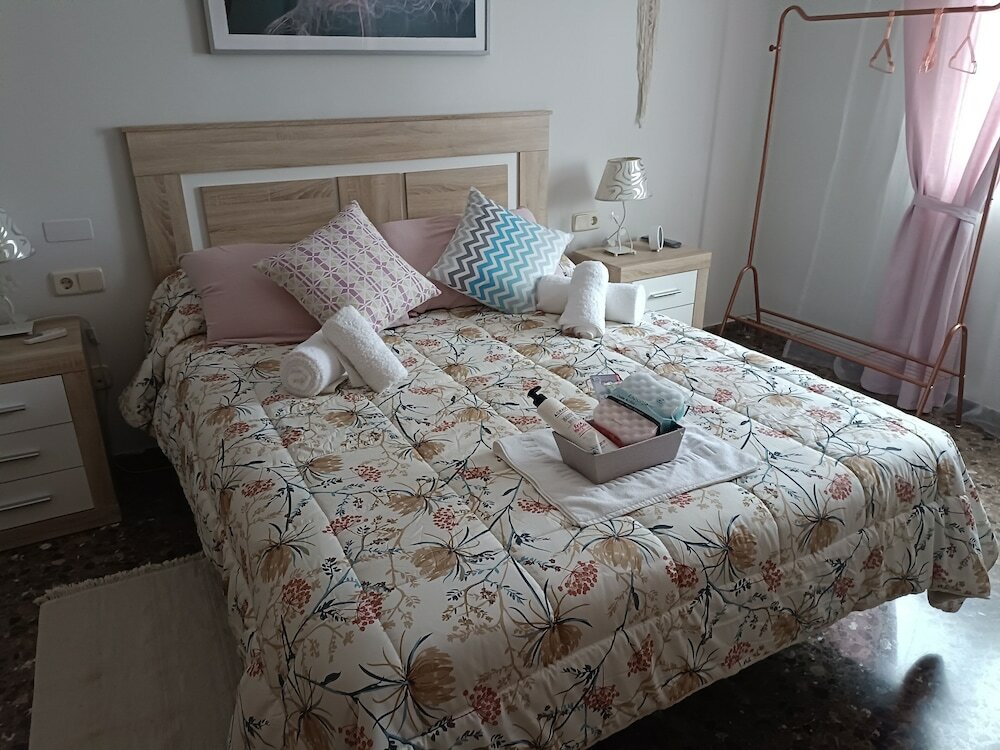 Фото Acogedora y familiar casa EN L'Olleria