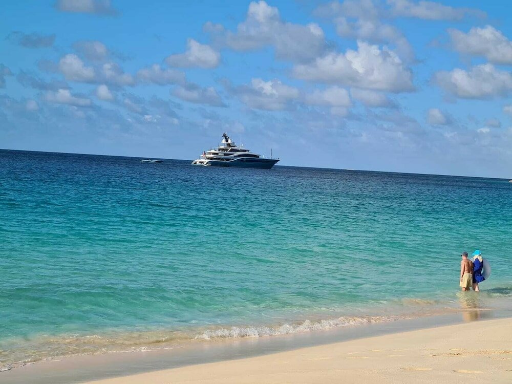 Фото Coralito Bay Suites & Villas