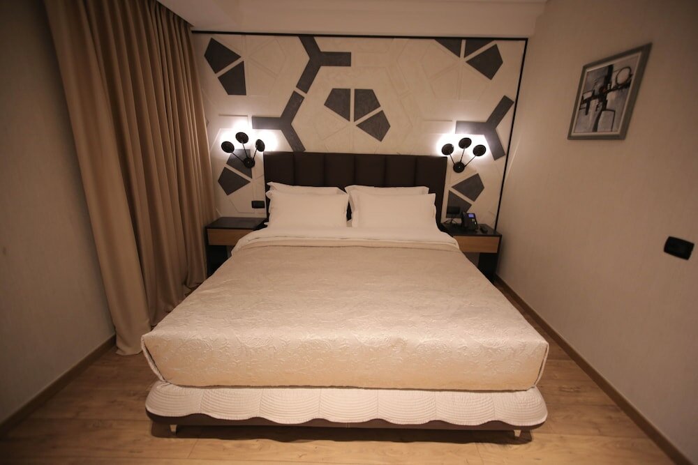 Фото Richmond Hotel