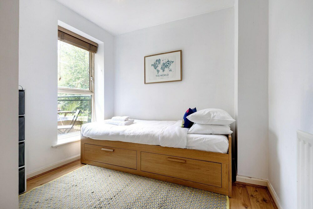 Фото Panoramic Docklands Home With Waterfront Views