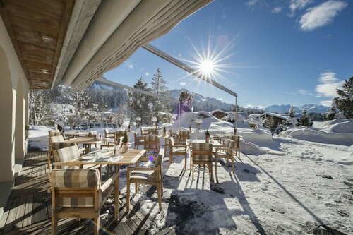 Внешний вид отеля Golfhotel Les Hauts de Gstaad & SPA в Саанене, фото 3