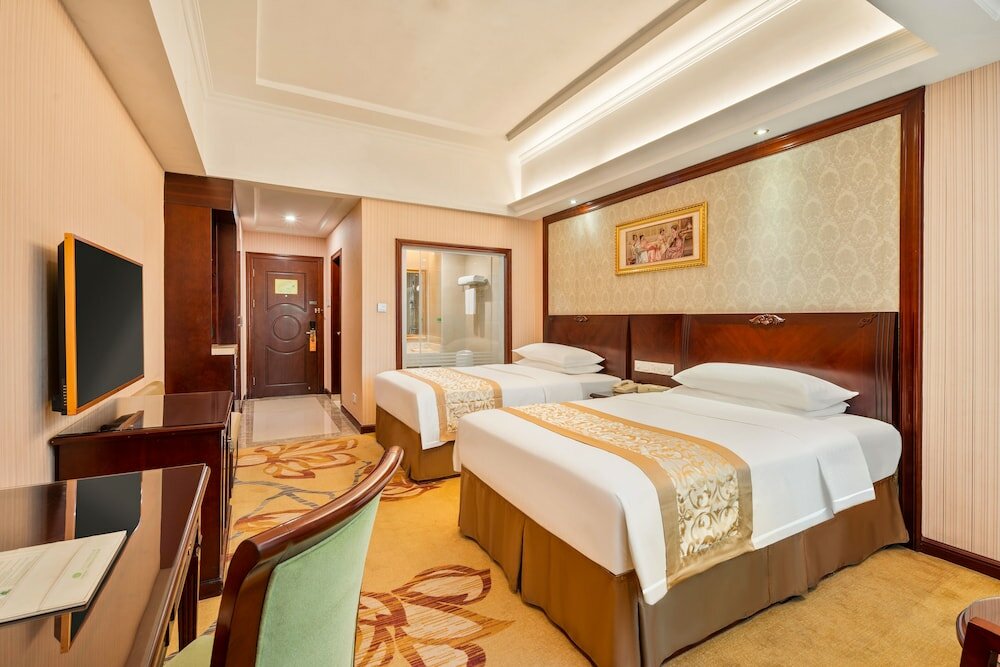 Фото Vienna Hotel Shenzhen International Exhibition Center Fuhai Qiaotou