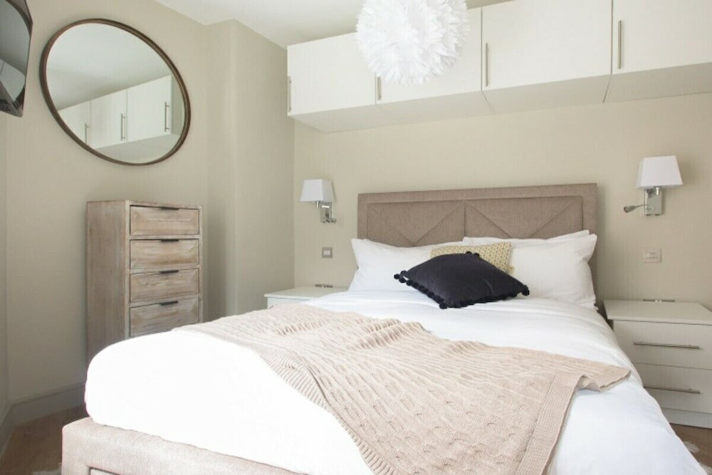Фото The Mayfair Retreat - Modern & Central 1bdr in 3 Apartments