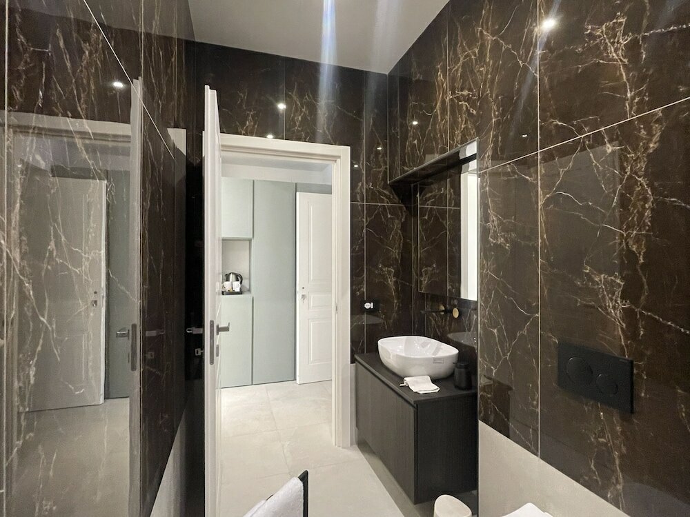 Фото B and G Boutique apt. -heart of Milano- Design District